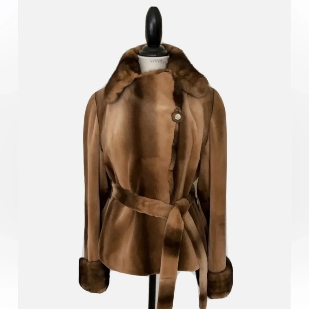 LIKE NEW Sable mink coat from Saks Fifth Avenue - Picture 5 of 8